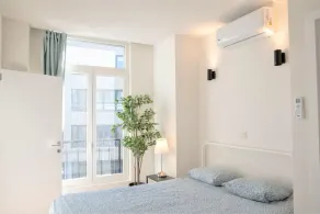 12-Guest Apartment on the Main Square - Image 5