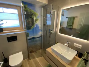 Apartment with its own garden and mountain view - Image 2