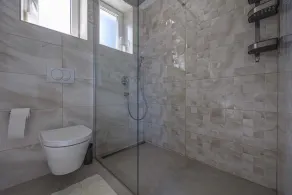 Villa comfortably furnished with pool - Image 3