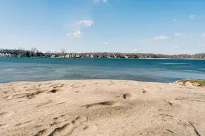 Steps from the water, Sandy beach - ahhh… - Image 3