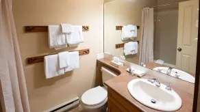 Snow Creek Cabins by Fernie Lodging Co - Image 4