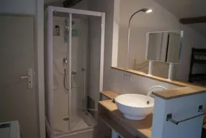 Comfortable two-room apartment in quiet village - Image 2