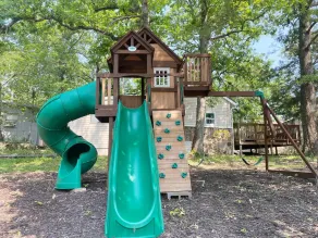 Renovated lake cabin with swimming pool + resort amenities! - Image 2