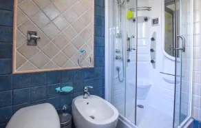 Awesome home in Scoglitti with private swimming pool, can be inside or outside - Image 3