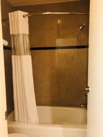 Bayshore Inn - Image 2