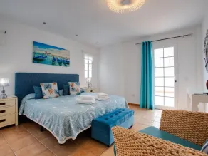 Helles und luftiges geräumiges Ferienhaus mit drei Schlafzimmern und privatem Po - Image 3