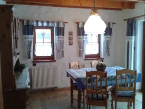 Casa vacacional con chimenea y sauna cerca del bosque - Image 5