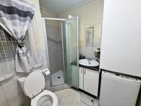 Entire 2 bed apartment @Menlyn Maine. - Image 2