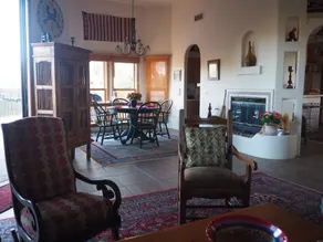 MAISON PRIVÉE PARFAITE avec piscine/spa, vues irréelles, entourée de 20 acres! - Image 2