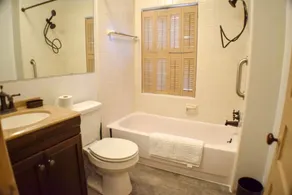 Expansive 1-Bedroom Apartment with Large Rooms and Dedicated Workspaces - Image 2
