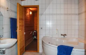 Nice Home In Ebeltoft With Kitchen - Image 5