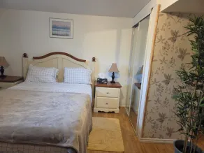 studio, bachelor - Image 5