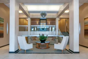 La Sierra Tower Newly remodeled 4 ppl - Image 3