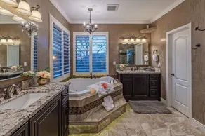 LUX, Mt & City Views, Near Golf & Trails, Pvt Htd POOL w/Slide, Spa, Putt Green - Image 2