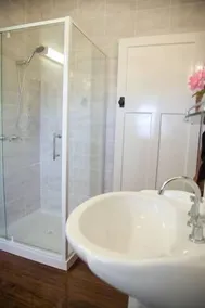 Tamarind Street Cottage - Image 4