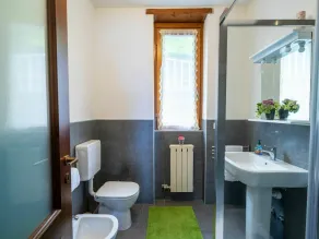 Nice apartment in villa for 6 people with WIFI, TV, balcony and pets allowed - Image 4