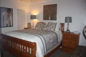 Cute Wine Country Bungalow - Image 3