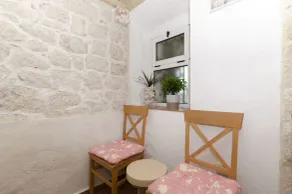 House Jasna - Image 2