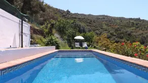Casa rural rodeada de arboles frutales con piscinas privadas y wifi - Image 3