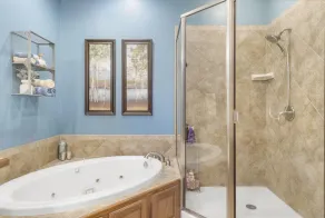 Lakefront condo!  Close to Big Cedar, Thunder Ridge, SDC, and Branson. Pool! - Image 5