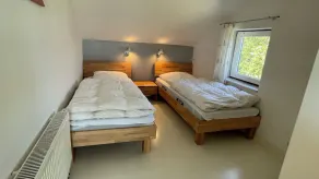 Glashus lige ved bredden af Müritz, privat strand, panoramaudsigt, sauna, ridning - Image 5