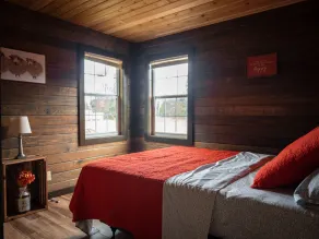 Rustic Cabin in the Woods - Image 4
