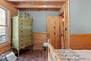 Private cabin on 3Acres with private hot tub! Lake access, Skiing, Snowmobiling! - Image 5
