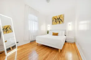 Spacious 3BR Luxe Escape near NYC - Image 3