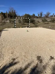 Gîtes 6 Personnes Climatisés Dans un mas de Charme et de Caractère Avec Piscine - Image 2