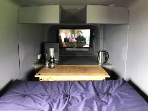 Glamping pod helicopter - Image 4
