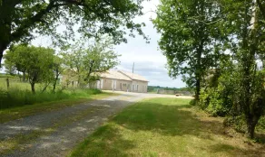 Renovated, spacious, quiet and bright farmhouse in the middle of meadows - Image 5
