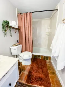 Warm and Cozy Condo with Peaceful Golf Course Views - Image 4