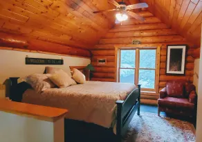 Spacious, family-sized, pet-friendly chalet style log home on Lake Chippewa. - Image 4