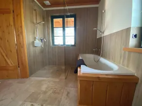 Chestnut house by the lake near the Louvine for 12 guests with outdoor sauna and whirlpool - Image 2