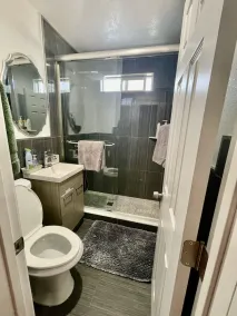 3bd with TV and AC, 2 air mattress, 2ba, 15-20 minute to everything in San Diego - Image 4