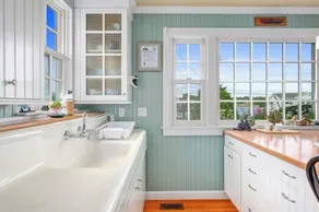 Craigville Long Beach Beachfront rental home. On private beach. RPMS029 - Image 2