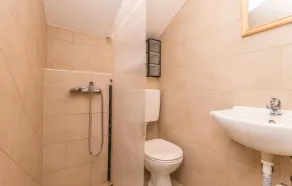 Gorgeous Apartment In Banjevci - Image 4