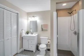 Incredible 3 bed Oakley Square Charmer!  Enjoy everything Oakley! Best location! - Image 5