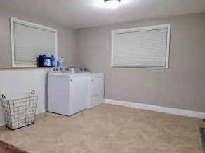 Brand new house with private bath in each room - Image 2