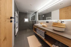 Lennis Apartments by we rent - Image 2
