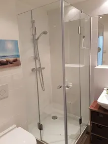 Modern, bright 2 room apartment at the harbor - Image 3