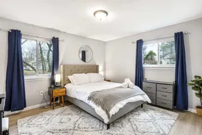 Gorgeous Four Bedroom Secluded Getaway - Image 5
