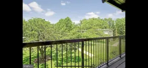 Quiet, Remodeled 1BR/1BA Condo in Annandale, VA w/pool near DC - Image 5