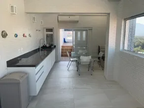 Upscale penthouse with adapted elevator between floors - Image 5