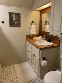 Natchez Trace Cabin Retreat on 5 acres - Image 3