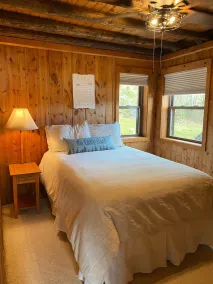 Cozy, Lakefront Cabin - Year Round Retreat! - Image 5
