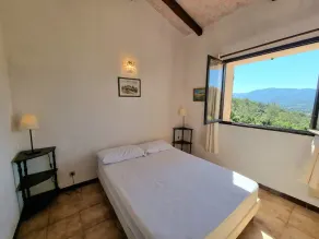 Villa avec piscine au coeur des oliviers - Image 4