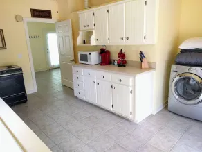 Private Guest House 20 Minutes from U of A - Image 2
