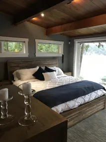 Waterfront  private hideaway  - Image 4
