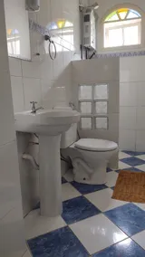 House with 6 bedrooms, 4 of them have bathrooms at - Image 3